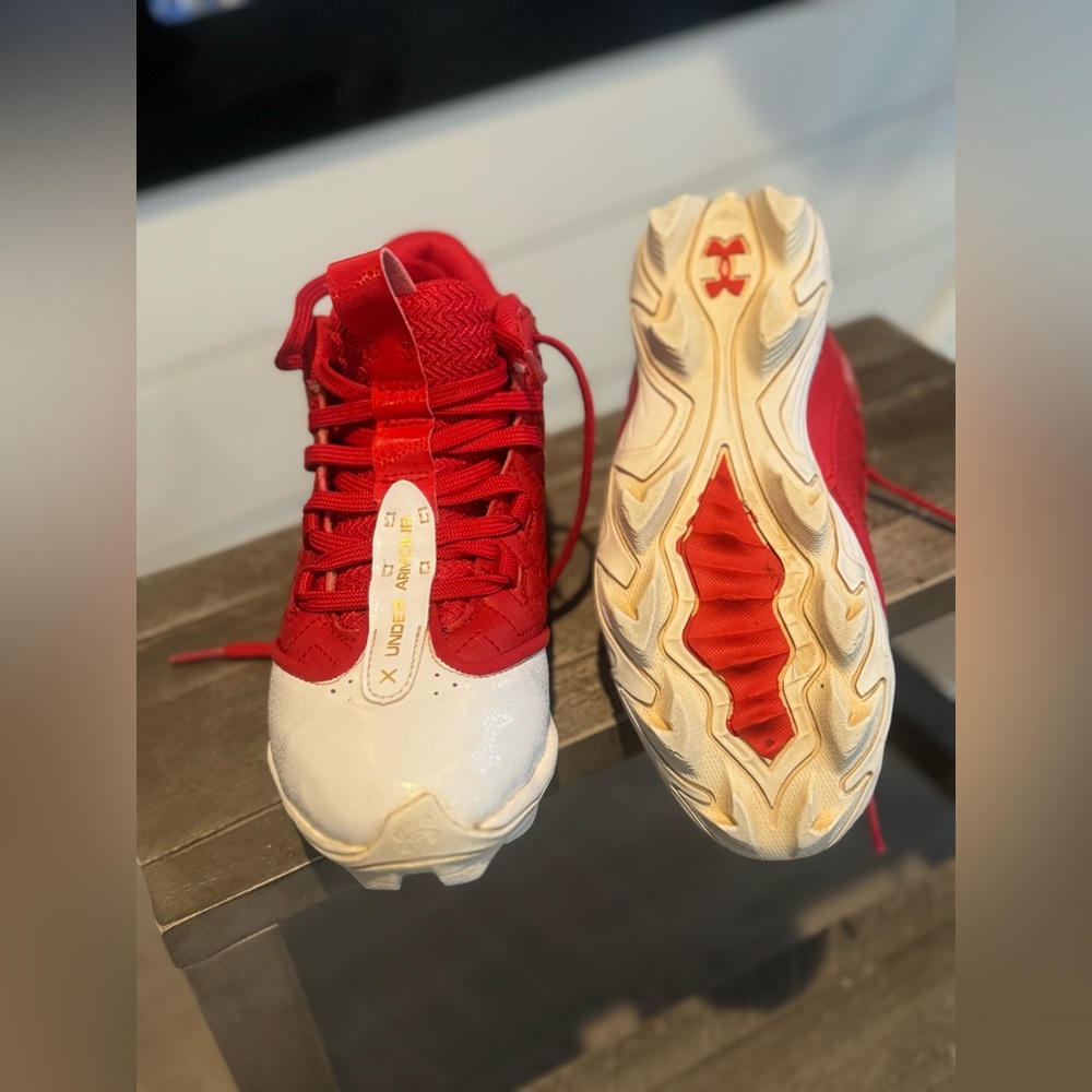 Under Armor Baseball Cleats ⚾️ 👟 - Picture 6 of 7